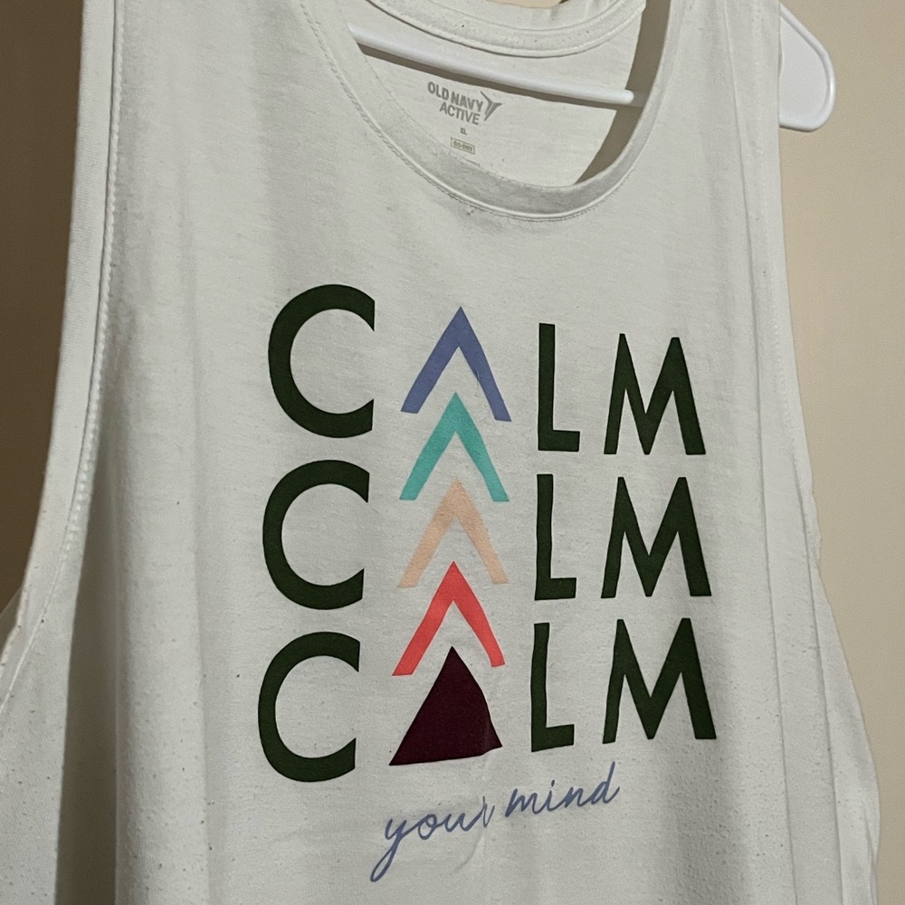 Old Navy Women's White Graphic Tank Top